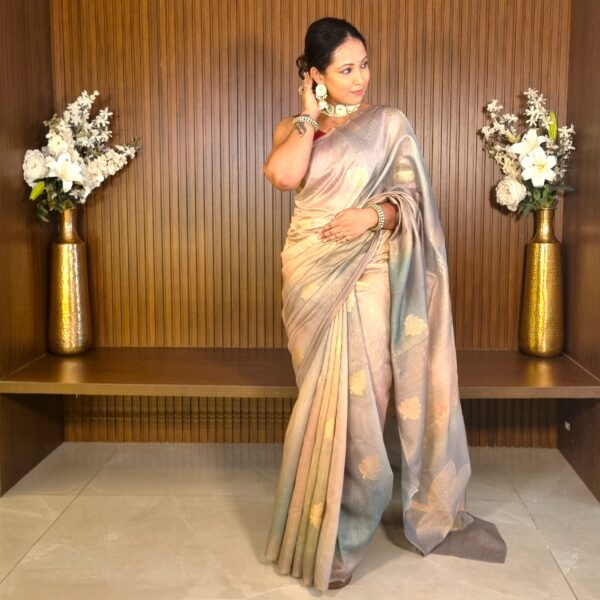 Luxury jacquard woven premium linen cotton saree - Image 5