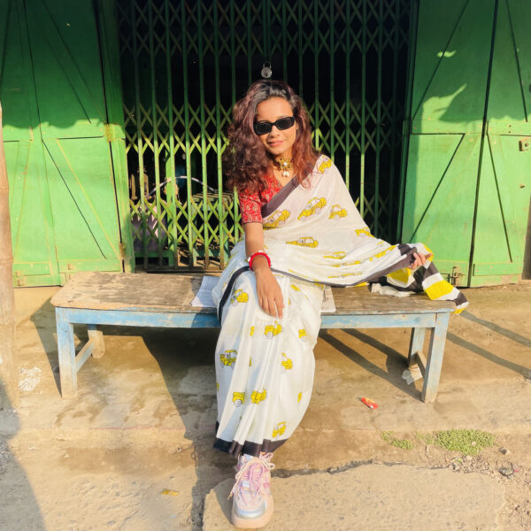 White Mulmul Saree with Yellow Taxi Print & Black-Yellow Stripes - Image 4